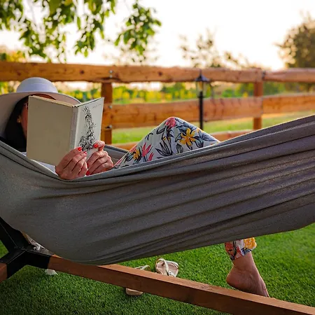 Kis Fakucko, Balatonhoz Koezel Apartament *