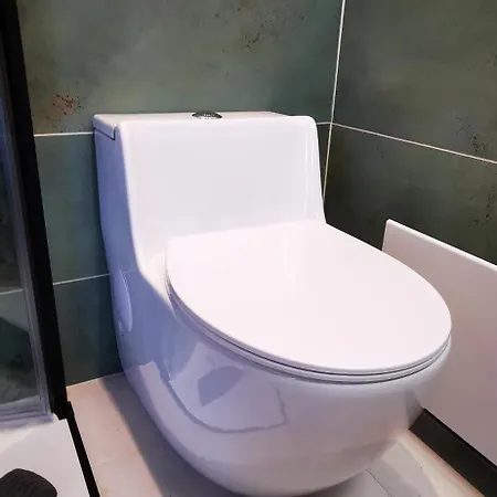 Kis Fakucko, Balatonhoz Koezel Apartment