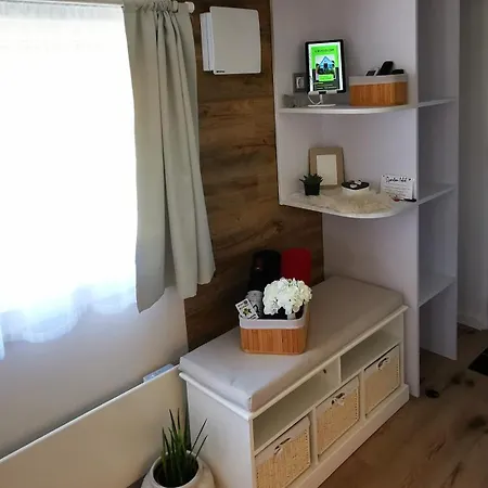 Apartament Kis Fakucko, Balatonhoz Koezel Soly